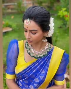 Divyaganesh photos: பாக்கியலட்சுமி சீரியல் நடிகை லேட்டஸ்ட் கிளிக்ஸ் !