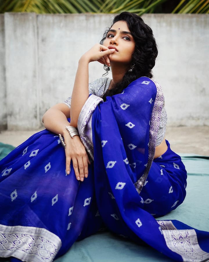 Anupama Parameswaran Photos : दाक्षिणात्य अभिनेत्री त्यांच्या अभिनयाप्रमाणेच त्यांच्या सौंदर्यासाठीही प्रसिद्ध आहेत.
