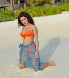 Avneet Kaur ਨੇ ਸਟਾਈਲਿਸ਼ ਲੁੱਕ 'ਚ ਦਿਖਾਏ ਨਖਰੇ ਹਜ਼ਾਰ, ਗਲੈਮਰਸ ਤਸਵੀਰਾਂ ਨੂੰ ਫੈਨਜ਼ ਦੇਖ ਹੋਏ ਹੈਰਾਨ