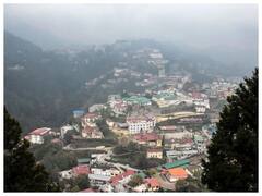 Hill Stations Near Noida: मानसून में बना रहे हैं हिल स्टेशन घूमने का प्लान तो, नोएडा के करीब ये डेस्टिनेशन हैं बेस्ट