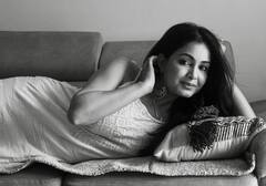 Angoori Bhabhiની કાતિલ અદાઓએ ઇન્ટરનેટ પર વધાર્યુ તાપમાન, જુઓ હૉટ અવતાર.........