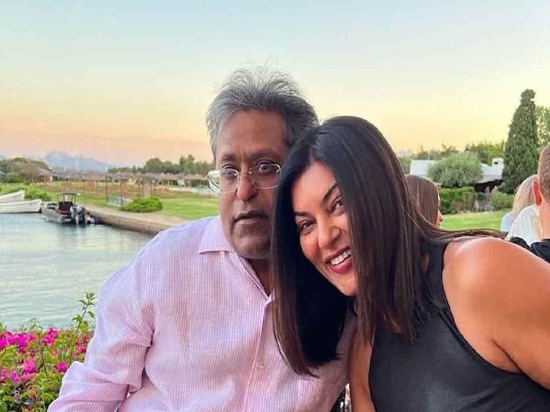 Lalit Modi, Sushmita Sen : ‘ये क्या हुआ, कैसे हुआ..’, सुष्मिता सेन-ललित मोदींच्या रिलेशनशिपवर नेटकऱ्यांच्या धमाल मीम्स! Funny memes on social media after Lalit modi announces his relationship with Sushmita Sen Lalit Modi, Sushmita Sen : ‘ये क्या हुआ, कैसे हुआ..’, सुष्मिता सेन-ललित मोदींच्या रिलेशनशिपवर नेटकऱ्यांच्या धमाल मीम्स!