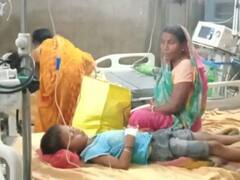 Hajipur News: प्रसाद खाने से एक ही गांव के करीब 80 लोग बीमार, गंभीर स्थिति में कराया गया अस्पताल में भर्ती