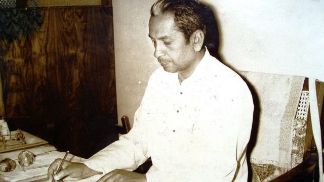 Narhar Kurundkar : कोण होते नरहर कुरुंदकर? जयंतीनिमित्त त्यांच्या कारकिर्दीचा घेतलेला आढावा...