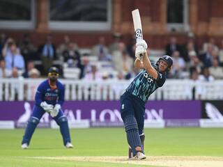 In Pics : दुसऱ्या एकदिवसीय सामन्यात भारत पराभूत, इंग्लंडचा भारतावर 100 धावांनी विजयी