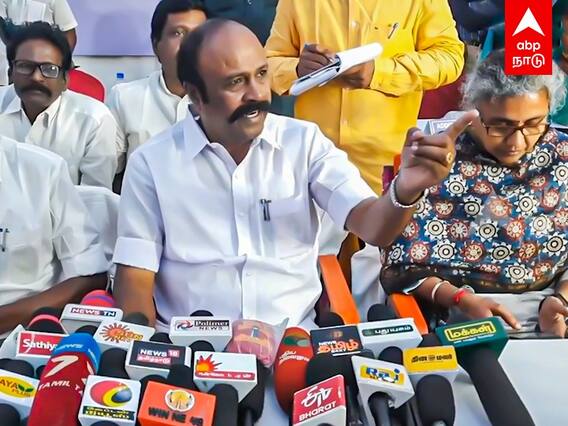Minister Periyakaruppan : ”ஆதாரமில்லாம பேசாதீங்க” செய்தியாளர் சந்திப்பை பாதியில் நிறுத்திய அமைச்சர்