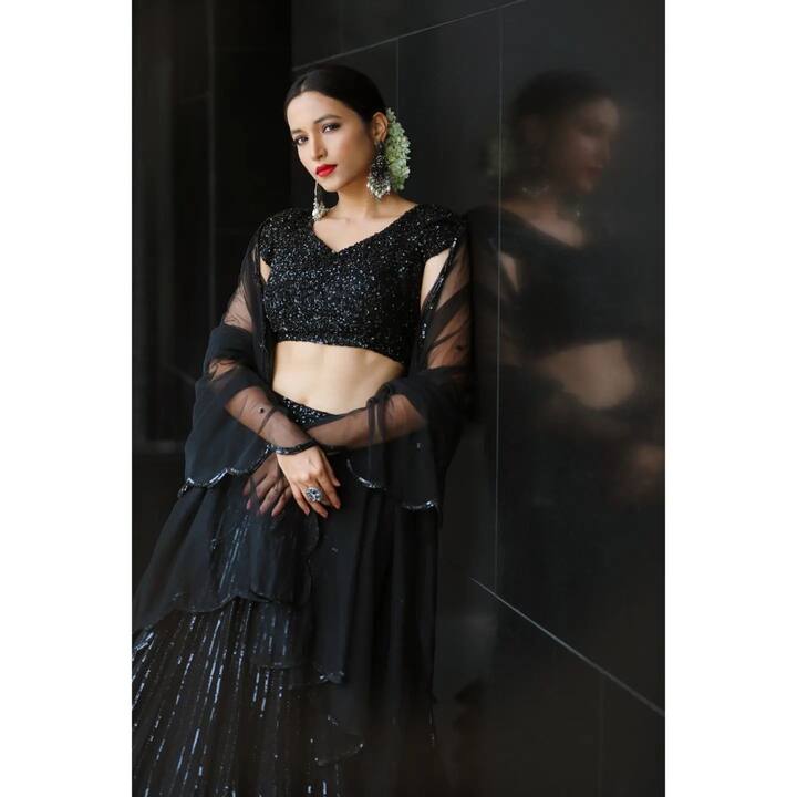 నలుపే బంగారమాయెనే శ్రీనిధి. Image Credit/ Srinidhi Shetty Instagram