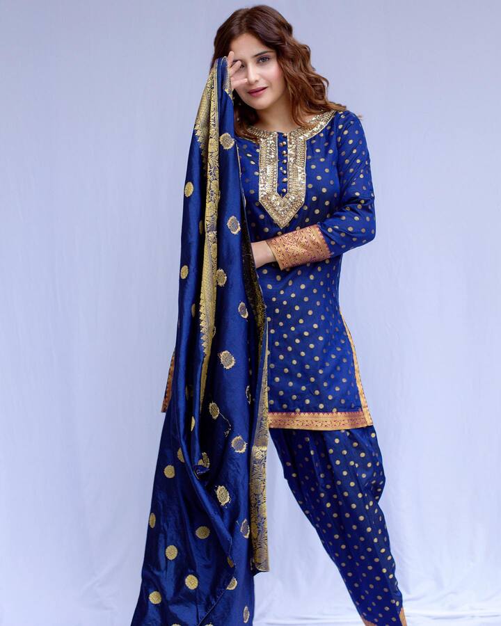 जरी आरती काही काळापासून कोणत्याही शोमध्ये दिसली नाही तरी ती कायम चर्चेत असते.(Photo:artisingh5/ig)