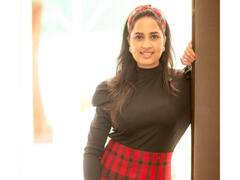 Actress shurshti tange : உன் பார்வை என்னை கொல்ல..நடிகை ஸ்ருஷ்டியின் லேட்டஸ்ட் ஸ்டில்ஸ்.!