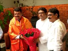 पुढील 'राज'नीती कोणती? उपमुख्यमंत्री देवेंद्र फडणवीस, राज ठाकरेंची भेट, दीड तास खलबतं