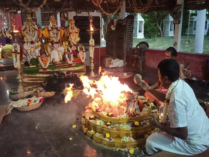 ‘கடவுளே எப்படியாவது எடப்பாடி நிரந்தர பொதுச்செயலாளராக ஆகிவிட வேண்டும்’  - இபிஎஸ் ஆதரவாளர்கள் யாகம்!