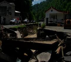 USA Flood: ક્યાંક રોડ તૂટ્યા તો ક્યાંક ઘર, જુઓ વેસ્ટ વર્જિનિયામાં પૂર પછીની સ્થિતિ