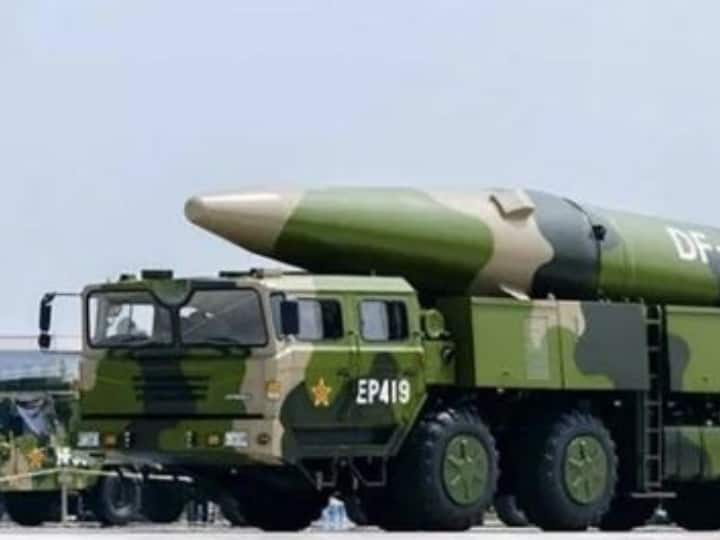Defence News: रूस बना रहा एयरक्राफ्ट कैरियर किलर, जानें Zmeevik हाइपरसोनिक बैलिस्टिक मिसाइल की खासियत