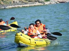 Gorakhpur News: नाव चलाते दिखे जितिन प्रसाद और रवि किशन, रामगढ़ ताल में उठाया लुत्फ, देखें तस्वीरें