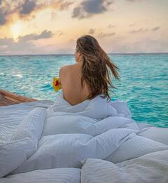 Mouni Roy Photos: દરિયા કિનારે મૌની રોયનો જોવા મળ્યો હોટ અંદાજ, જુઓ તસવીરો