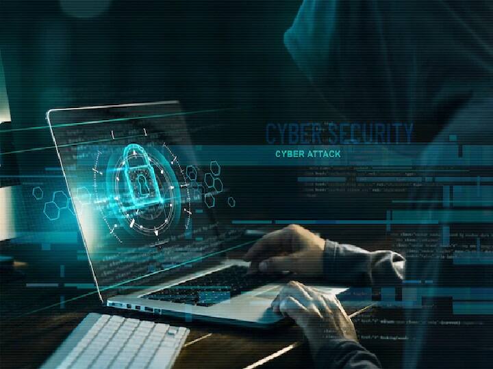 स्पूफिंग (Spoofing) में साइबर अपराधी एक फर्जी वेबसाइट बनाकर आपको उसका लिंक भेजते हैं. इसके बाद उस लिंक पर क्लिक करने पर आपने पर्सनल डिटेल्स और बैंक खाते की जानकारी मांगी जाती है. (PC: Freepik)