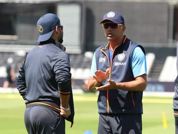 Photos: Team India ने तीसरे वनडे से पहले बहाया पसीना, नेट्स में बैटिंग करते दिखे कोहली