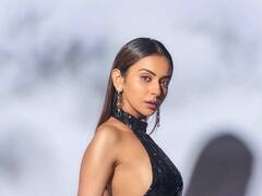 PHOTO : ब्युटी इन ब्लॅक, रकुल प्रीतचा हा लूक होतोय व्हायरल!