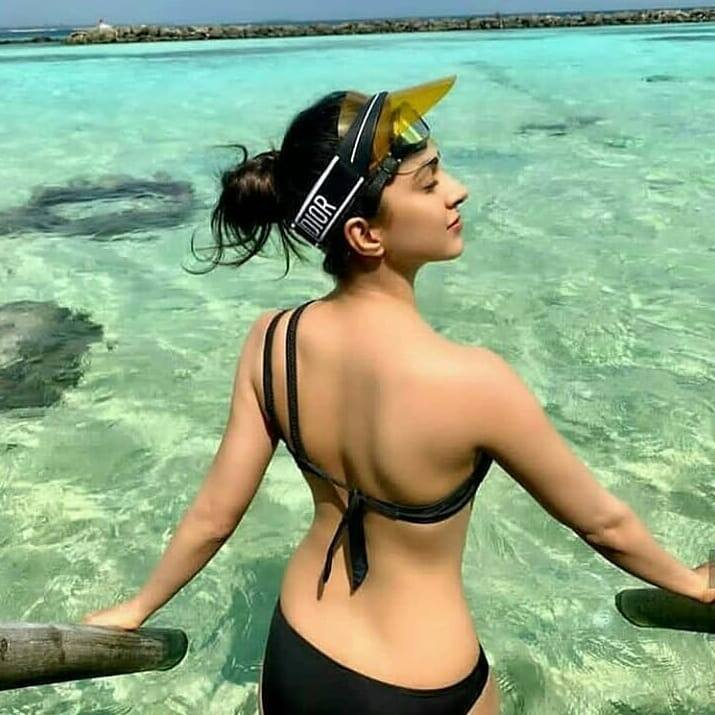 कियारा आडवाणी जितनी खूबसूरत हैं, उससे कई ज्यादा हॉट भी हैं. हालांकि बहुत कम मौकों पर कियारा को बिकिनी लुक में देखा जाता है.