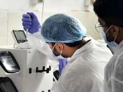 Maharashtra Corona: महाराष्ट्र में आए 2371 नए कोरोना केस, पुणे में नए वेरिएंट के मिले 8 मरीज