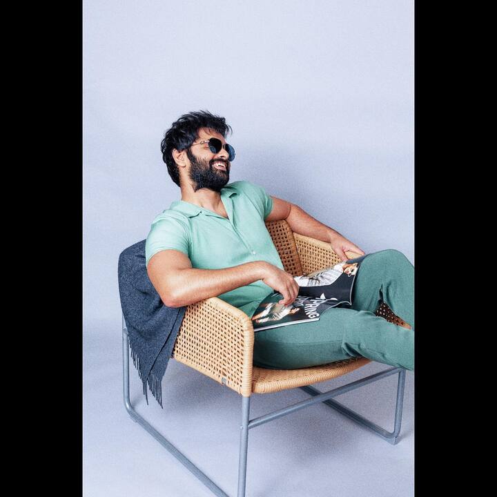 ది వారియర్ సినిమాలో పోలీస్ గెటప్ లో అదరగొట్టాడు. Image Credit: Ram Pothineni Instagram