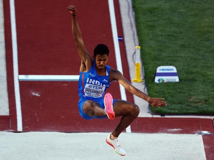 World Athletics Championships 2022 Murali Sreeshankar Becomes First Ever Indian To Qualify For Men's Long Jump Final World Athletics Championships : சிறுத்தையாய் பாய்ந்து காற்றில் பறந்த வீரர்! நீளம் தாண்டுதலில்  சாதனைப்படைத்த முதல் இந்திய வீரர்