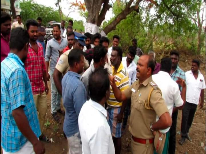 Nagapattinam protest against cpcl company demanding compensation நாகை: போராட்டம் நடத்த அமைத்த பந்தலை அத்துமீறி போலீசார் பிரித்ததாக விவசாயிகள் புகார்