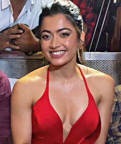 Rashmika Mandanna Pics: રશ્મિકા મંદાનાનો રેડ હોટ ડ્રેસમાં કાતિલ અંદાજ વાયરલ, જુઓ તસવીરો