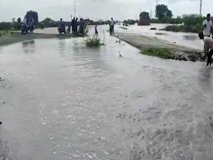 Nagpur Pollution: नागपुर में प्रदूषित हुआ पीने का पानी, कृषि भूमि पर भी बंजर होने का संकट, जानिए क्या है पूरा मामला Nagpur Pollution: नागपुर में प्रदूषित हुआ पीने का पानी, कृषि भूमि पर भी बंजर होने का संकट, जानिए क्या है पूरा मामला