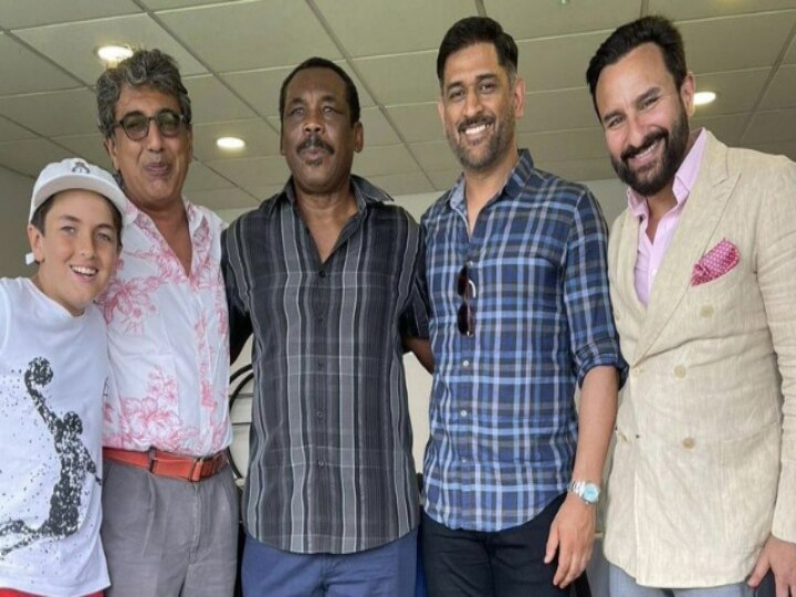 Dhoni In London Street : லண்டன் வீதியில் ராஜநடை போட்ட தோனி...! நொடிப்பொழுதில் குவிந்த இந்தியர்கள்..!