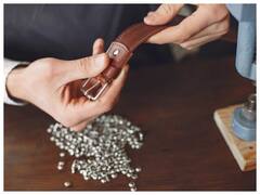 Women Belt Hacks: बिना फैटी दिखें इन टिप्स को अपनाकर ऐसे करें ड्रेस पर बेल्ट कैरी