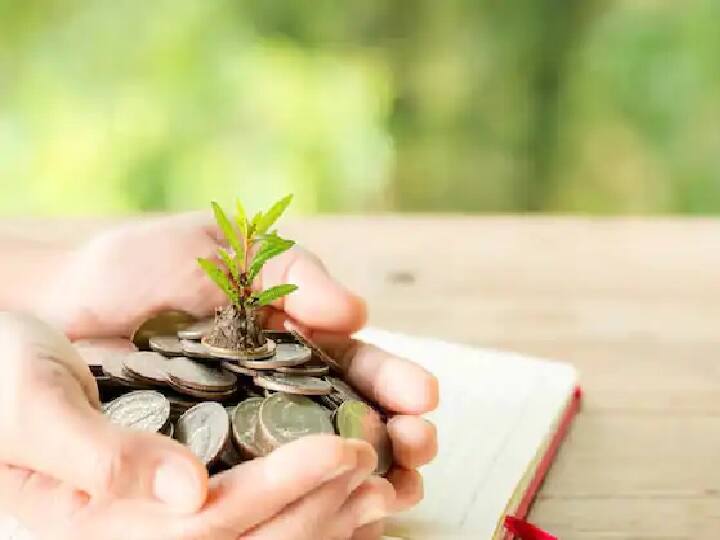 Suryoday Small Finance Bank ग्राहकांना 6.75 टक्के दराने वार्षिक परतावा आपल्या गुंतवणुकीवर देत आहे. यावर 1.5 लाख रुपयांची आयकर रिबेटही मिळते.