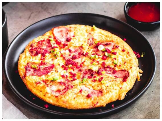 Spanish Omelet Recipe: नॉर्मल ऑमलेट से हो गए हैं बोर तो एक बार जरूर ट्राई करें स्पेनिश ऑमलेट Spanish Omelet Recipe: नॉर्मल ऑमलेट से हो गए हैं बोर तो एक बार जरूर ट्राई करें स्पेनिश ऑमलेट