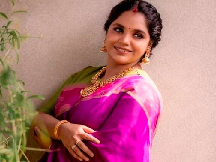 என் மகள் எனக்கு லக்கி.. எள்ளுவய பாடல் வாய்ஸ்..  சைந்தவியின் கலகல பேட்டி