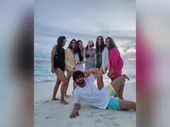 PHOTO : कतरिनाच्या वाढदिवसाचं जंगी सेलिब्रेशन, समुद्र किनाऱ्यावर अभिनेत्रीने मैत्रिणींसोबत केली धमाल!