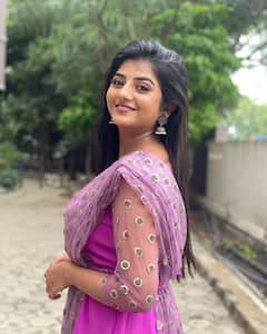 gabriella charlton:  ரோசு ரோசு ரோசு அழகான ரோசு நீ! சீரியல் நடிகை கேப்ரியல்லா வைரல் ஃபோட்டோஸ் !