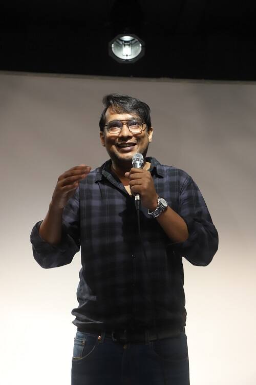 পরিচালকের কথায়, 'জনার্দন আর বনির এক সফরের গল্প বলবে এই সিরিজ।'