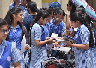 ICSE Class 10 Result: প্রকাশিত আইসিএসই-দশমের ফল, যৌথভাবে প্রথম ৪