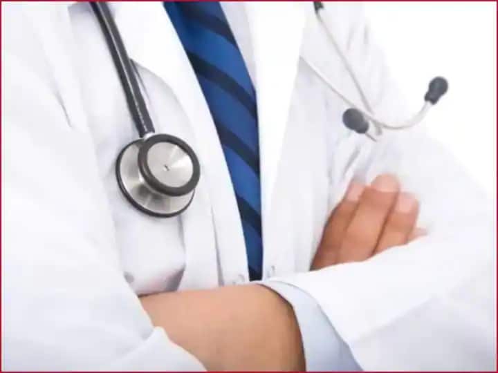 Gonda Uttar Pradesh Medical Council of India suspended registration of gynecologist for six months Gonda News: गलत ऑपरेशन करने की वजह से गई प्रसव पीड़िता की जान, अब महिला डॉक्टर पर हुई बड़ी कार्रवाई