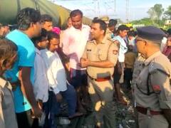 Amroha: रेलवे ट्रैक पर मिला युवक का शव, परिजनों ने RPF पर लगाया पीट-पीट कर हत्या करने का आरोप