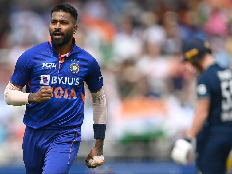 Hardik Pandya Career Best Figures Bowling Performance ODI 7 Overs 3 Maiden 24 Runs 4 Wicket IND vs ENG 3rd ODI IND vs ENG: इंग्लंडविरुद्ध तिसऱ्या एकदिवसीय सामन्यात हार्दिक पांड्यानं स्वत:चाच विक्रम मोडला! 