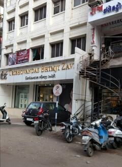 Rajkot: જાણીતા જ્વેલર્સમાં અનોખી લૂંટ, દાગીના ઘરે જોવા મંગાવ્યા ને પછી......