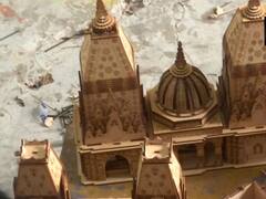 काशी विश्वनाथ कॉरिडोर को लकड़ी पर उकेरा, देश विदेश तक बढ़ी मांगे, तस्वीरों में देखें खासियत