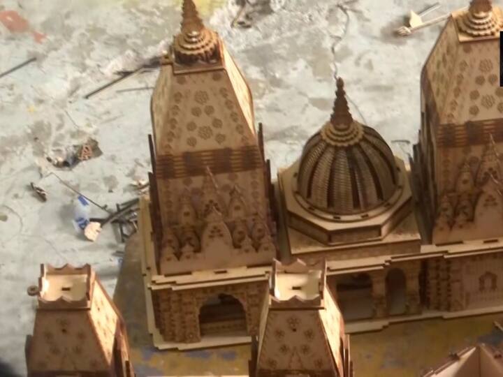 कॉरिडोर बनने के बाद से यहां के बने हुए सामानों की भी मांग देश विदेश में अपनी पहचान बना रही है.