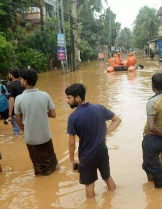 आसाममध्ये पुरामुळं जनजीवन विस्कळीत