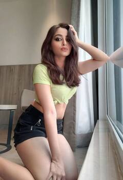 યે રિશ્તા...ની વિલન Arohi ના સ્ટાઇલિશ ફોટા જોઈ તમે થઈ જશો ફેન, TV પર આવતા પહેલા કરતી હતી આ કામ