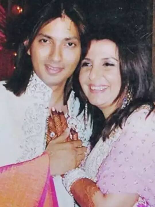 बॉलीवुड की फेमस डायरेक्टर, कोरियोग्राफर और प्रोड्यूसर फराह खान ने शिरीष कुंदर से 40 की उम्र में शादी (Farah Khan Shirish Kunder) रचाई है. दोनों 3 बच्चे के माता पिता हैं.