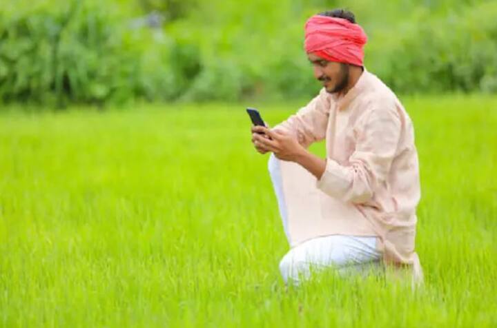 ਸਾਡੇ ਕਿਸਾਨ ਭਰਾਵਾਂ ਨੂੰ ਸਿਰਫ਼ ਖੇਤੀ ਤੱਕ ਹੀ ਸੀਮਤ ਨਹੀਂ ਰਹਿਣਾ ਚਾਹੀਦਾ, ਸਗੋਂ ਤਕਨਾਲੋਜੀ ਨਾਲ ਵੀ ਜੁੜਨਾ ਚਾਹੀਦਾ ਹੈ। ਇਸ ਦੇ ਲਈ ਭਾਰਤ ਸਰਕਾਰ ਨੇ ਕਈ ਮੋਬਾਈਲ ਐਪ ਅਤੇ ਔਨਲਾਈਨ ਪੋਰਟਲ ਲਾਂਚ ਕੀਤੇ ਹਨ, ਜੋ ਕਿ ਖੇਤੀ ਅਤੇ ਪਸ਼ੂ ਪਾਲਣ ਨਾਲ ਸਬੰਧਤ ਜ਼ਿਆਦਾਤਰ ਸਮੱਸਿਆਵਾਂ ਨੂੰ ਹੱਲ ਕਰ ਸਕਦੇ ਹਨ।