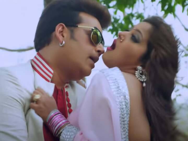 Ravi Kishan Anjana Singh hit song Gore Rang Badaniya from SHAHENSHAH Bhojpuri Song: गुलाबी साड़ी में अंजना सिंह को देख Ravi Kishan की थम गईं सांसें, देखें रोमांटिक वीडियो