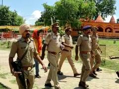 Shravasti News: कावड़ यात्रा के लिए लगा श्रद्धालुओं का जमावड़ा, चप्पे-चप्पे पर पुलिस बल तैनात, CCTV से हो रही निगरानी